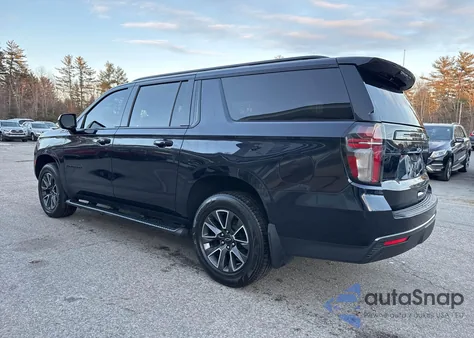 2021 Chevrolet Suburban 4Wd Z71 z USA, uszkodzony, nr VIN 1GNSKDKD8MR441975